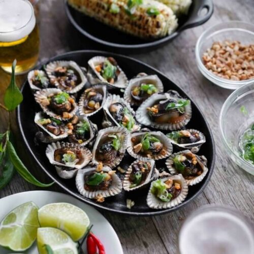 Vietnamese Grilled Clams Recipe (Peanuts, Onions and Garlic)