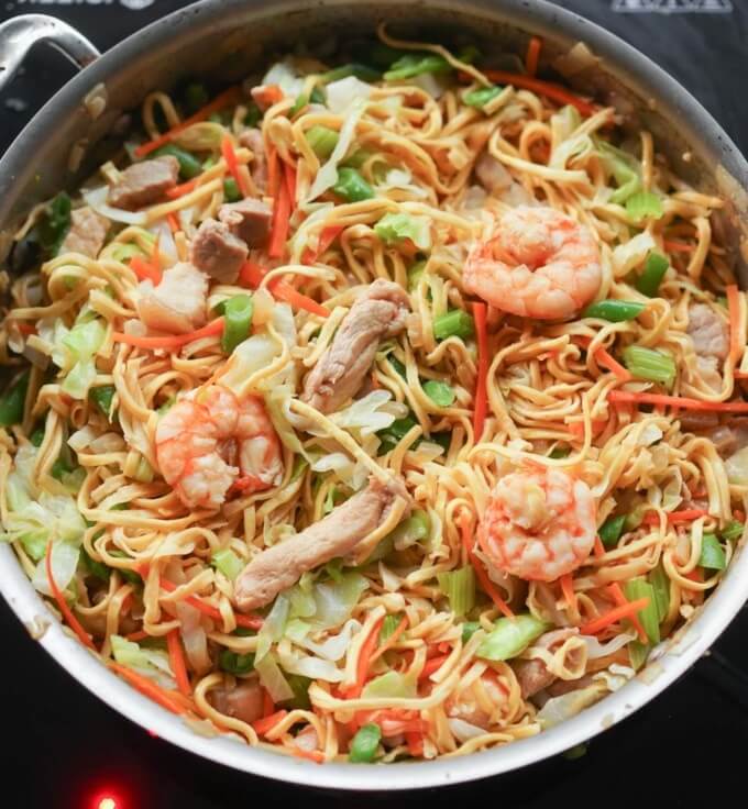 Pancit Canton Recipe (Filipino Stir Fried Noodles)